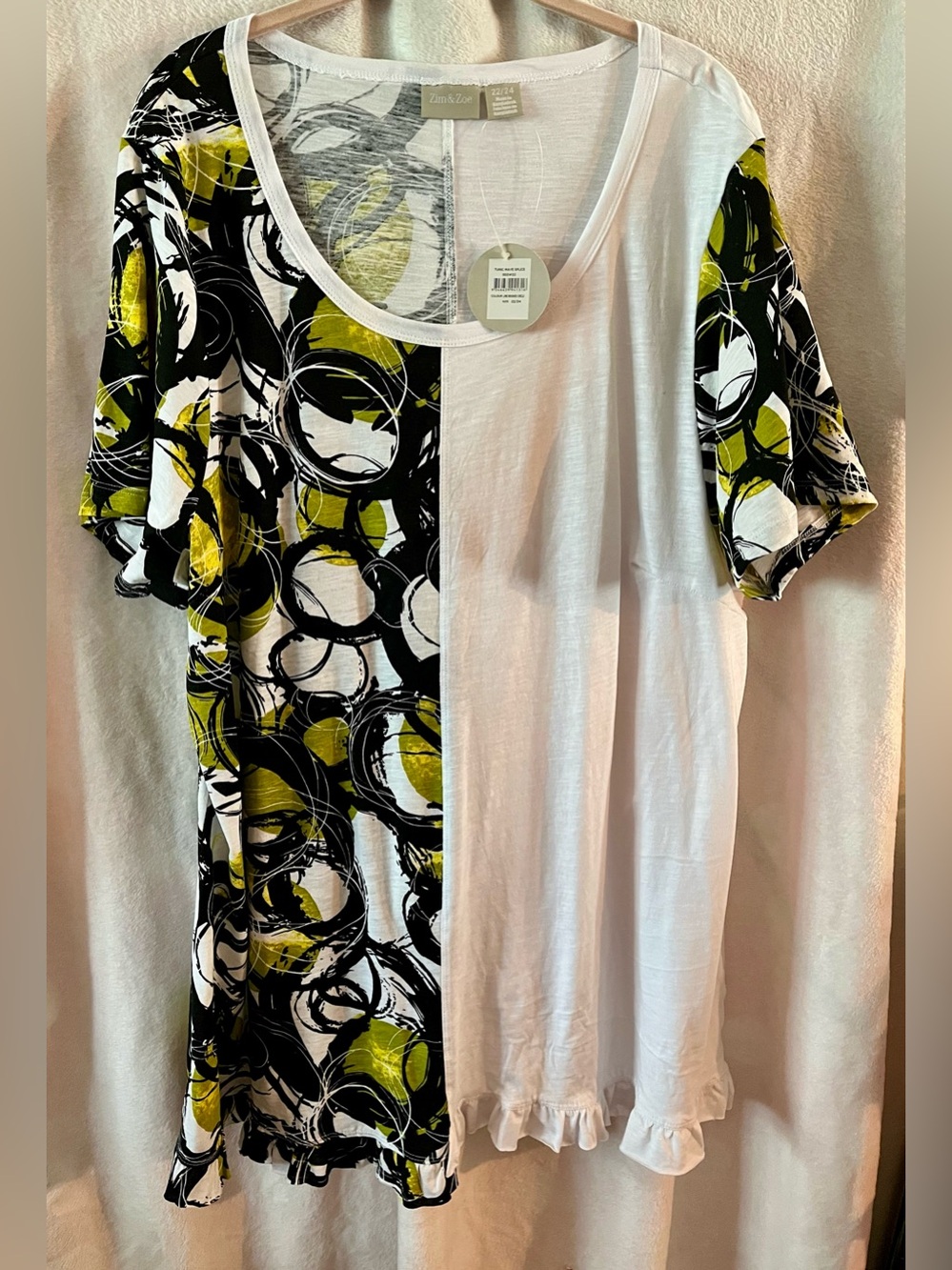 Zim & Zoe Women’s Two-Tone Scoop Neck